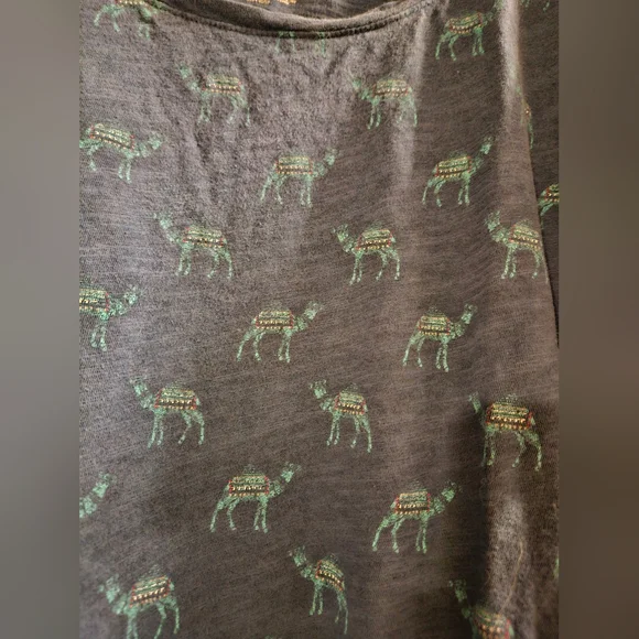 Bundle Printed Tees - Picture 2 of 4